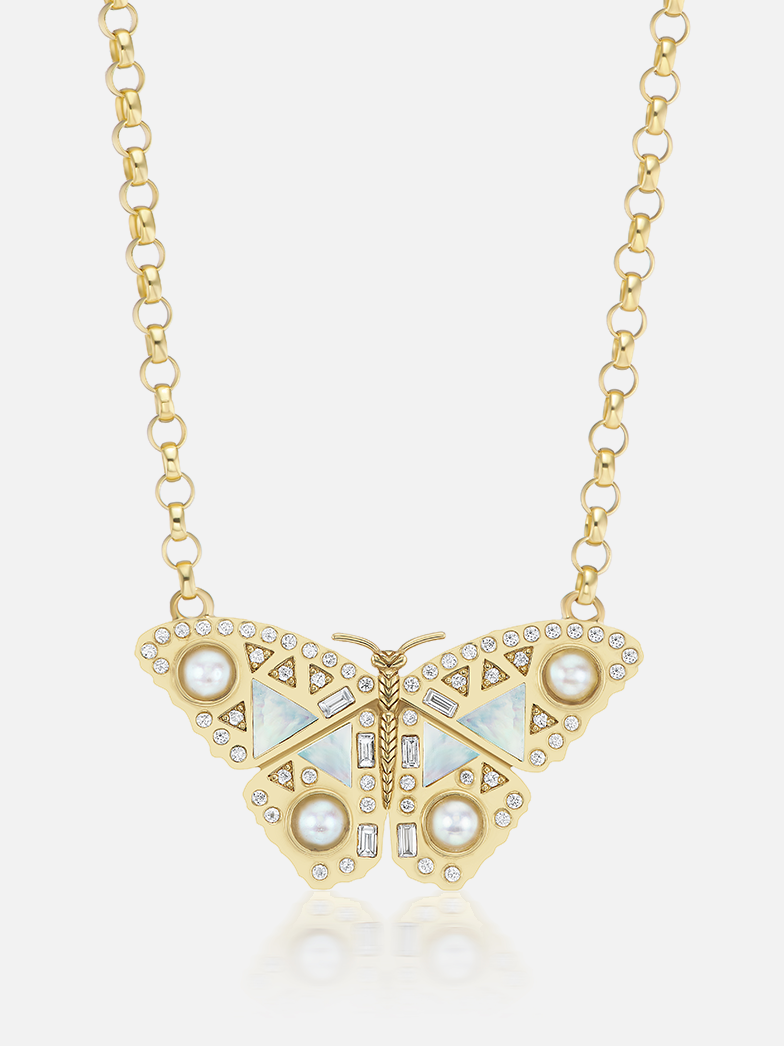 Halskette mit Schmetterlingsanhänger, Perle