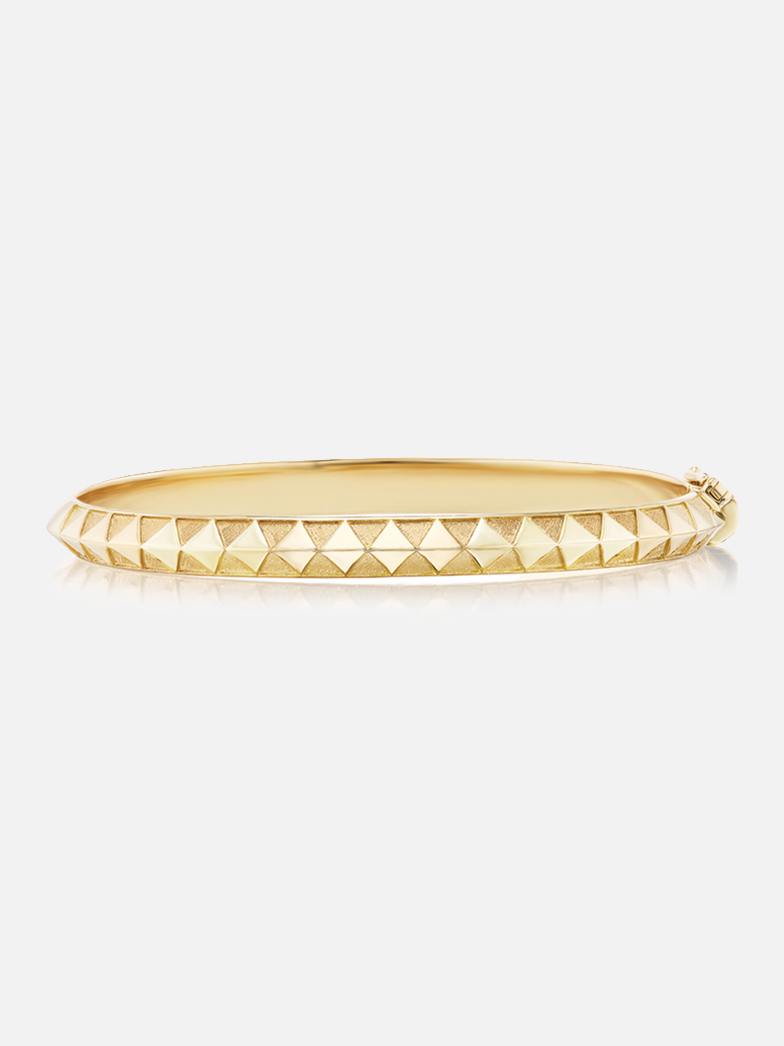 Knife Edge Bangle | 18k Gold Fine Jewelry | Harwell Godfrey Knife Edge Bangle | 18k Gold Fine Jewelry | Harwell Godfrey